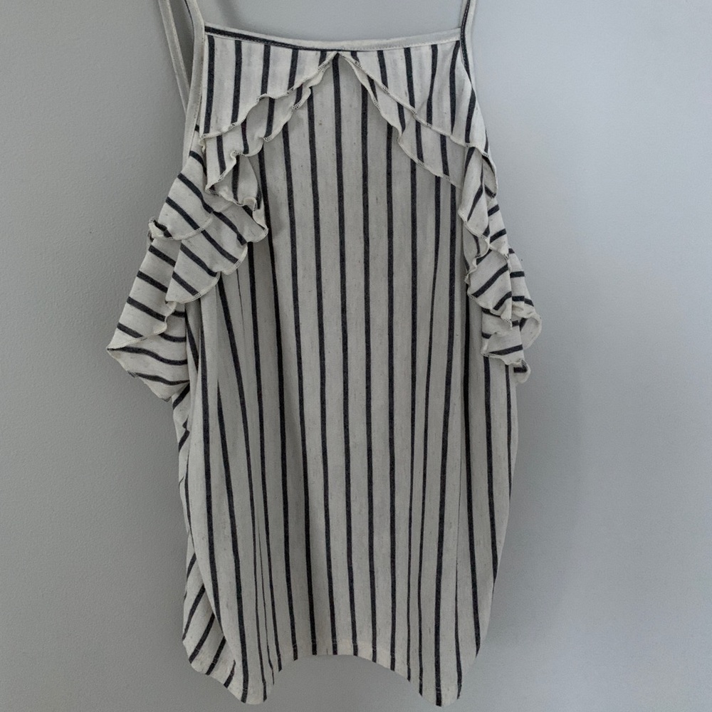 AMERICAN EAGLE: grey and white striped tank top